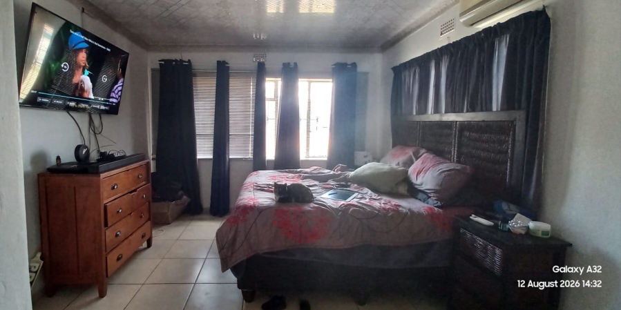 4 Bedroom Property for Sale in Oudorp North West
